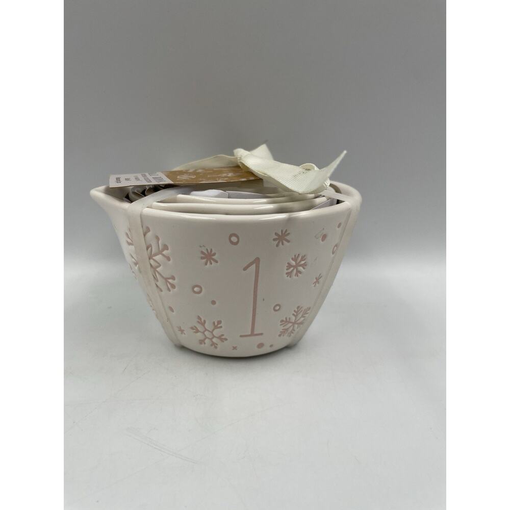 NEW Rae Dunn 2024 Christmas Snowflakes ❄️ Winter Nesting Measuring Cups